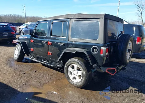 2021 Jeep Wrangler Unlimited Sport S 4X4 z USA, uszkodzony, nr VIN 1C4HJXDN7MW832579